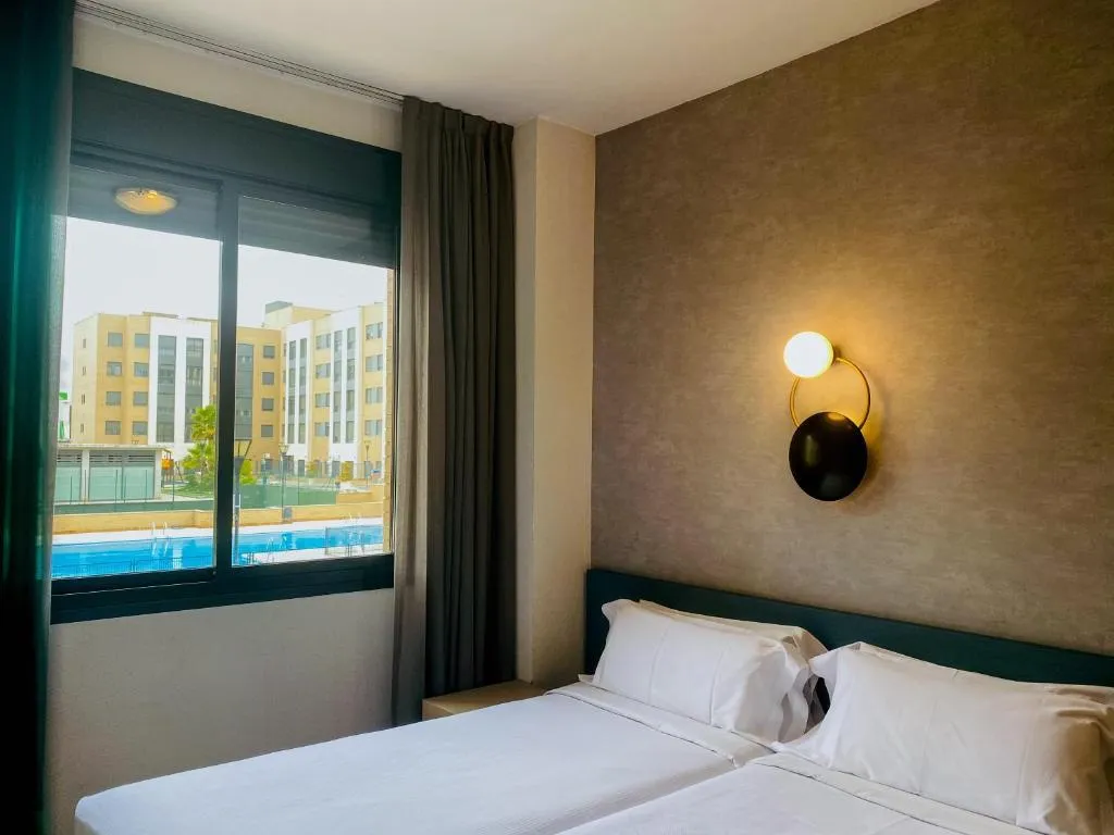 APARTMENT CAPACITY 3 TWO BEDROOMS Room, Compostela Suites, Madrid