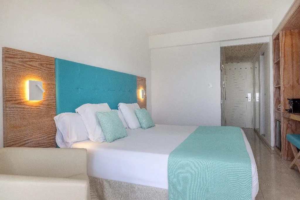 DOUBLE SINGLE USE SUPERIOR Room, Alua Gran Camp de Mar Hotel, Majorca