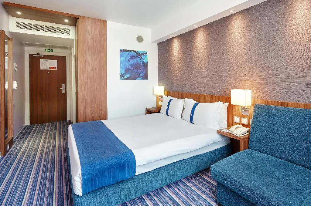 DOUBLE STANDARD Room, Holiday Inn Express Lisbon Airport, Lisbon