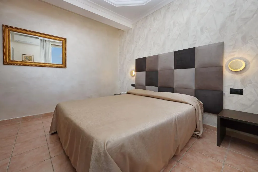 Double or Twin STANDARD Room, Rimini Hotel, Rome