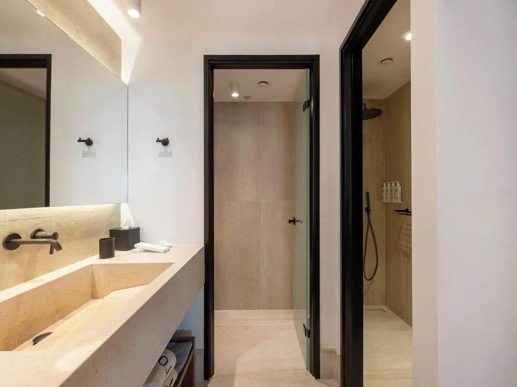SUITE WITH JACUZZI Room, Santo Pure Oia Suites and Villas, Santorini