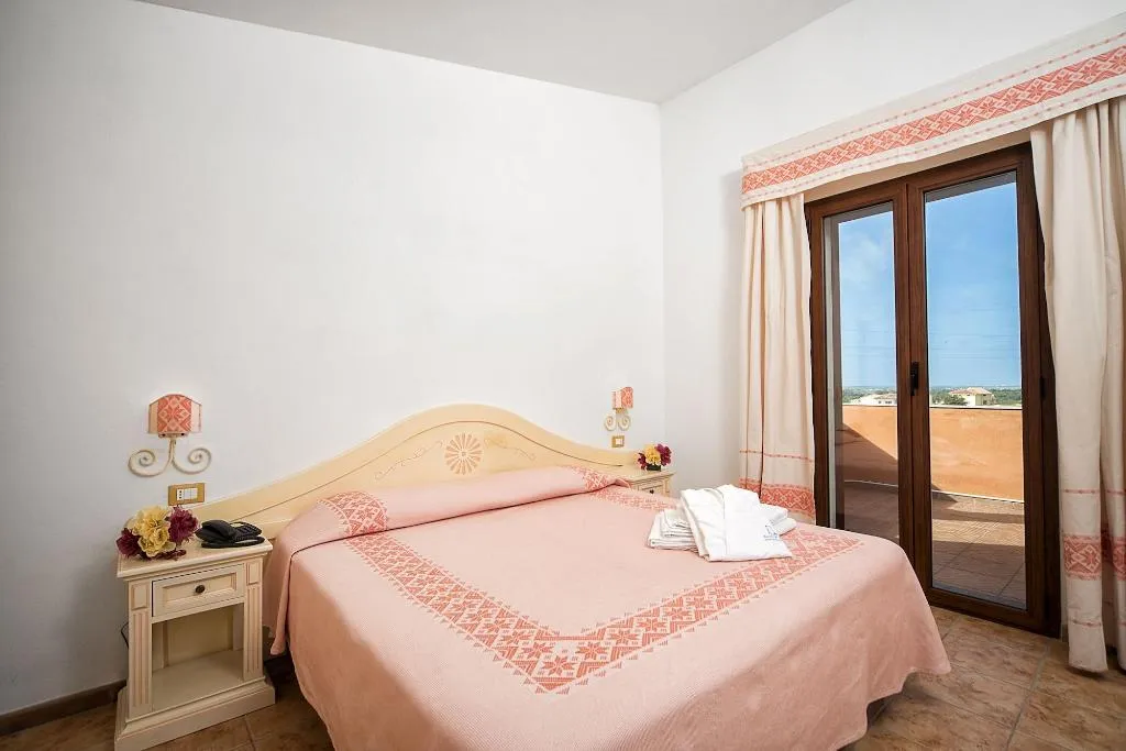 Room, Montiruju Hotel, Alghero