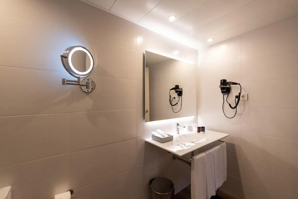 QUADRUPLE STANDARD Room, Atenea Rekord Suites, Barcelona