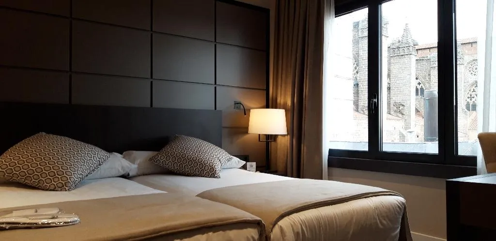 Double or Twin SUPERIOR Room, Palacio de Valderrabanos, Madrid