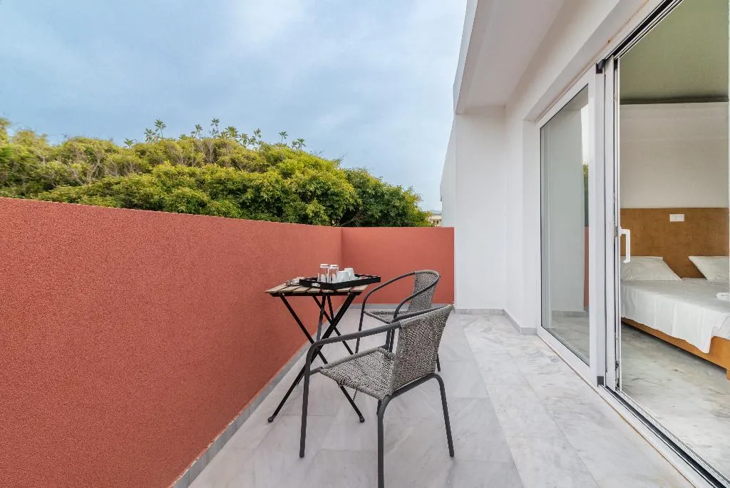 DOUBLE ONE BEDROOM ONE BATHROOM Room, Prince Of Lillies, Crete