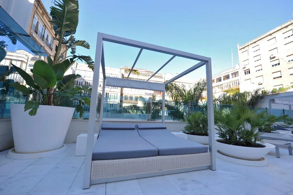 Pool, Hotel Indigo Barcelona Plaza Catalunya, Barcelona