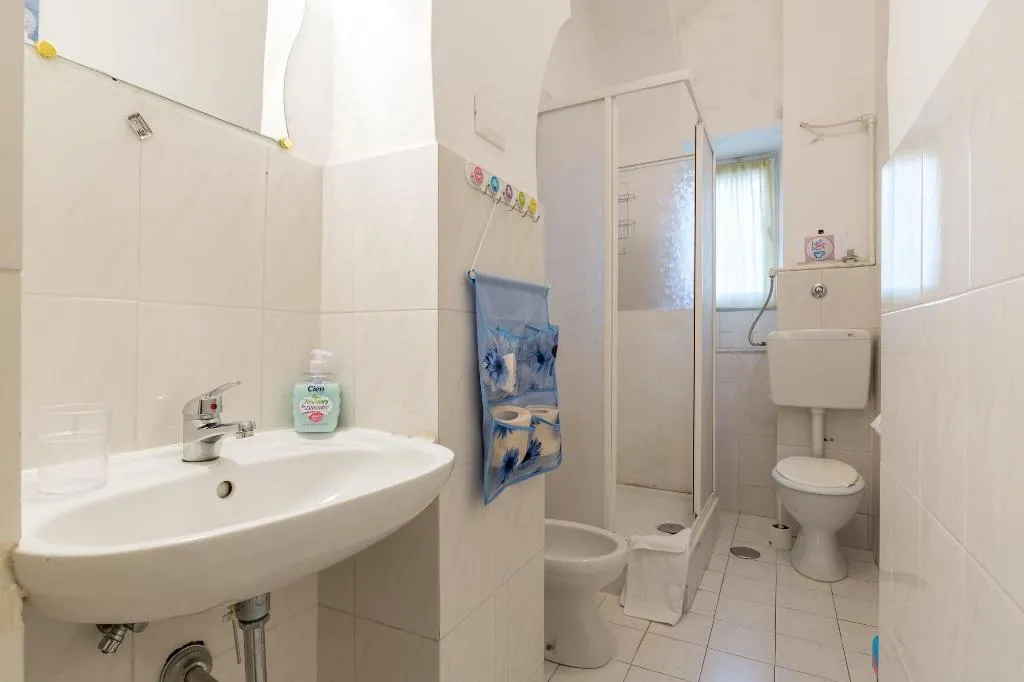 Room, Do Domus, Naples