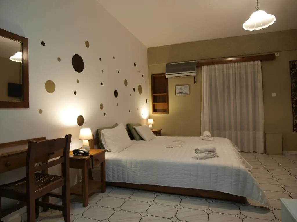 STUDIO STANDARD Room, Kleopatra Traditional Hotel, Kalamata
