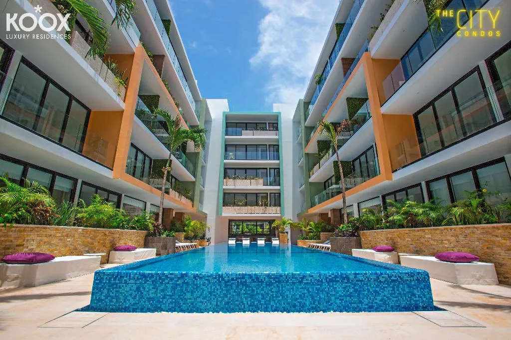 Pool, KLR The City Condos by Sercotel, Playa Del Carmen