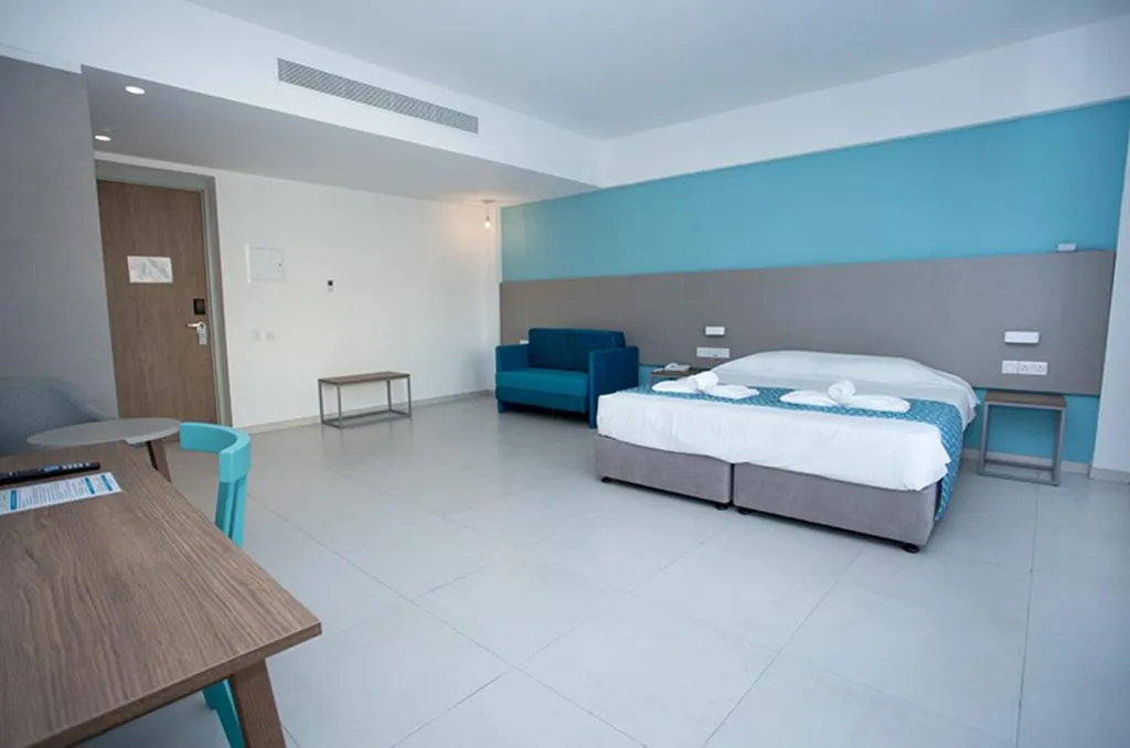 FAMILY ROOM SIDE SEA VIEW Room, Mandali Hotel, Cyprus