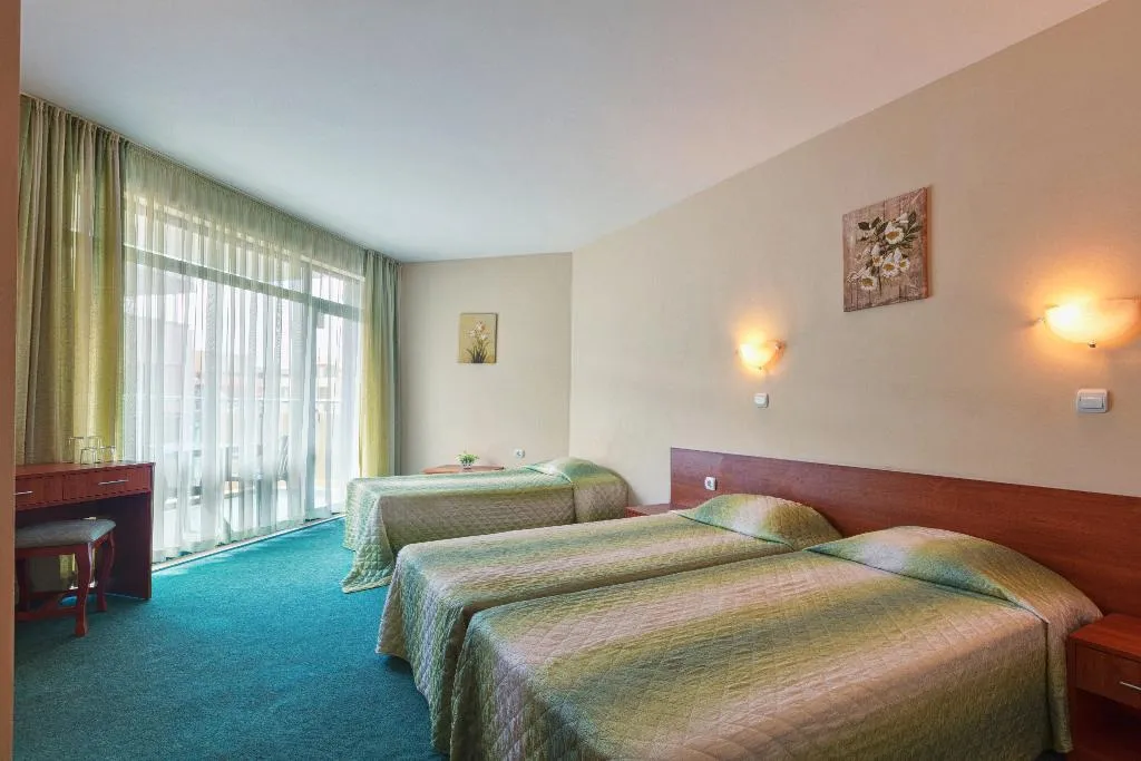 TRIPLE STANDARD Room, Hotel L&B Sunny Beach, Bourgas