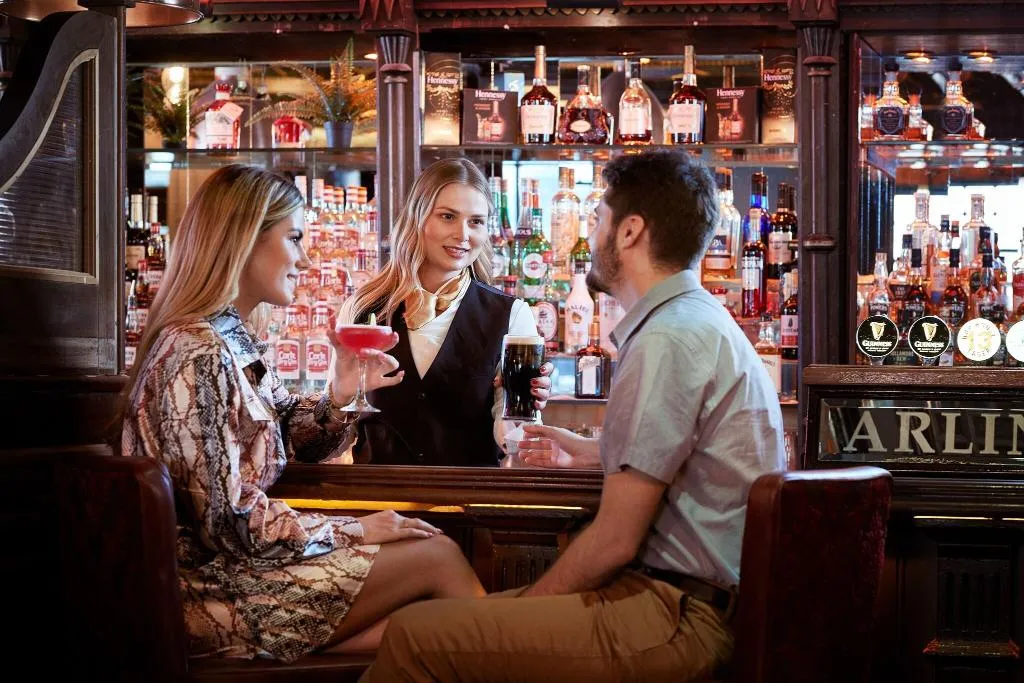 Bar, Arlington Hotel Dublin, Dublin