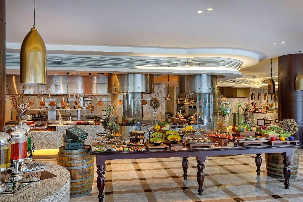 Restaurant, Waldorf Astoria Dubai Palm Jumeirah, Dubai