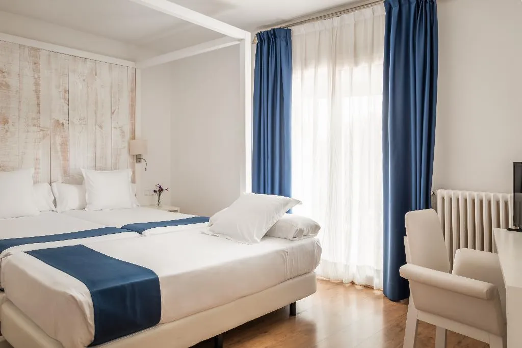 TRIPLE STANDARD Room, Medium Sitges Park, Costa Brava