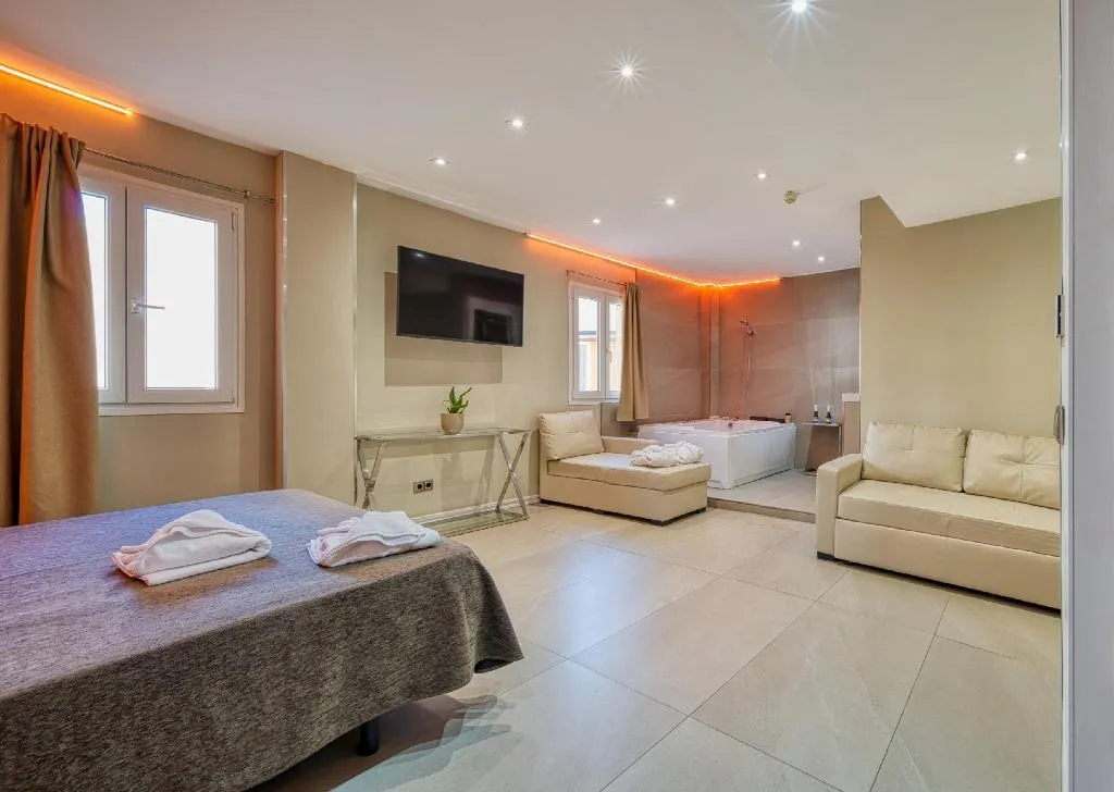 Room, Caballero Errante, Madrid