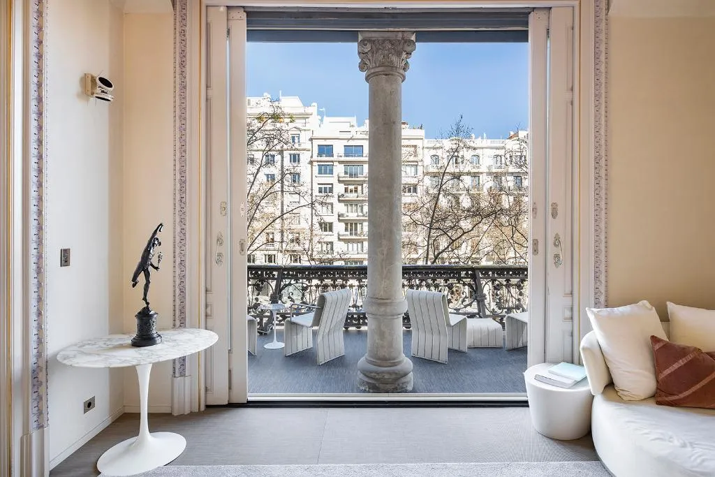 SUITE TWO BEDROOMS WITH TERRACE Room, El Palauet Modernist Suites, Barcelona
