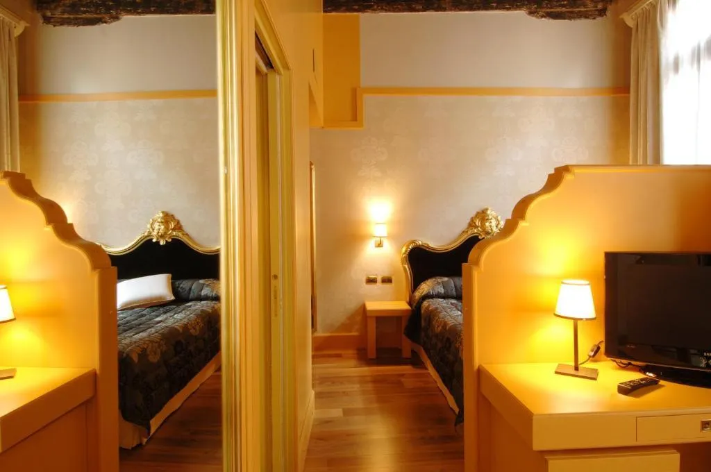 JUNIOR SUITE STANDARD Room, Hotel Cà Zusto Venezia, Venice
