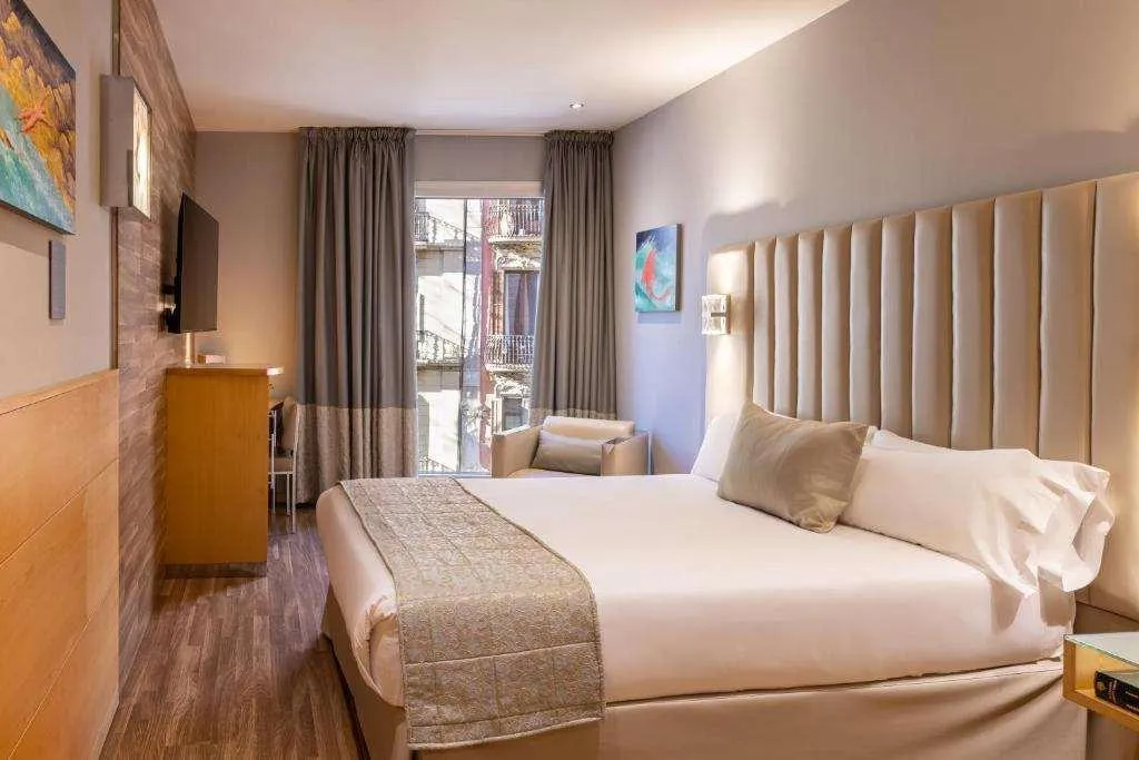 Room, Hotel Sansi Barcelona, Barcelona