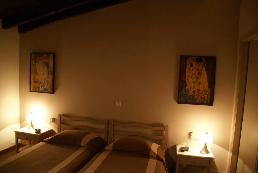 Room, Yria, Zante