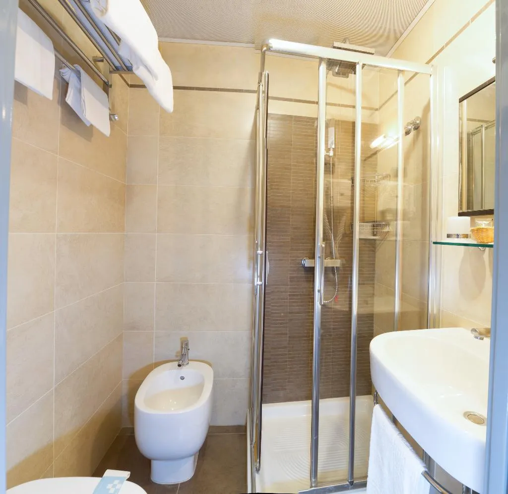 Double or Twin STANDARD Room, Garibaldi, Venice