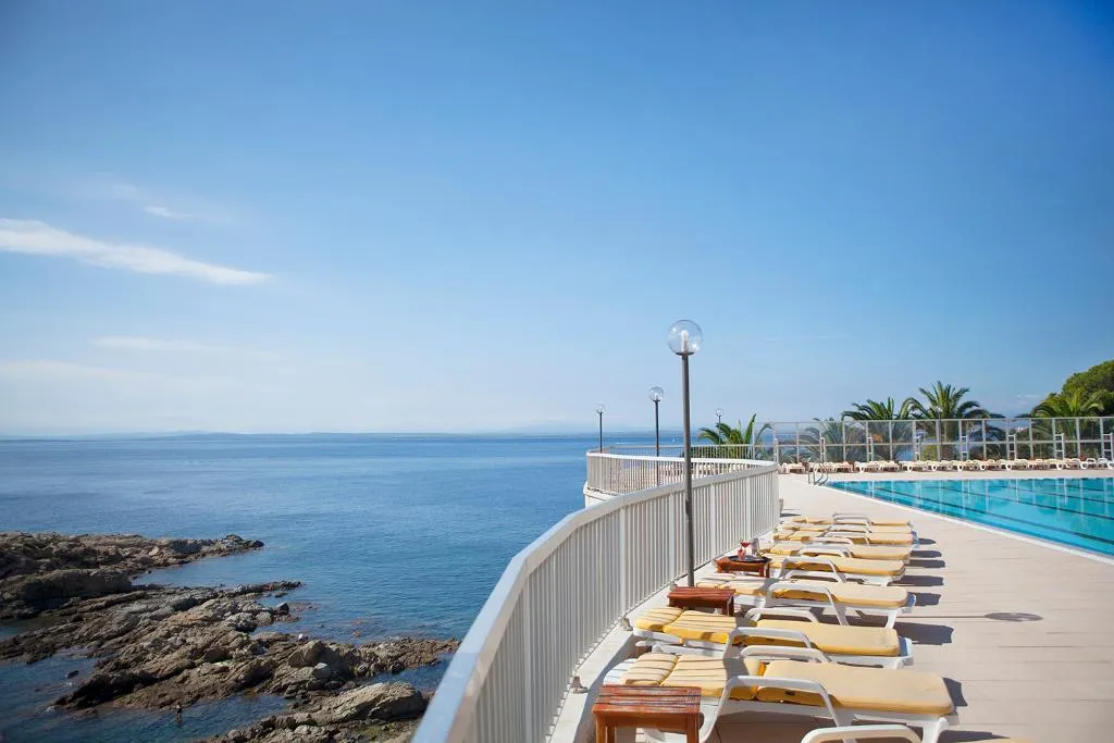 Pool, Almadraba Park, Costa Brava