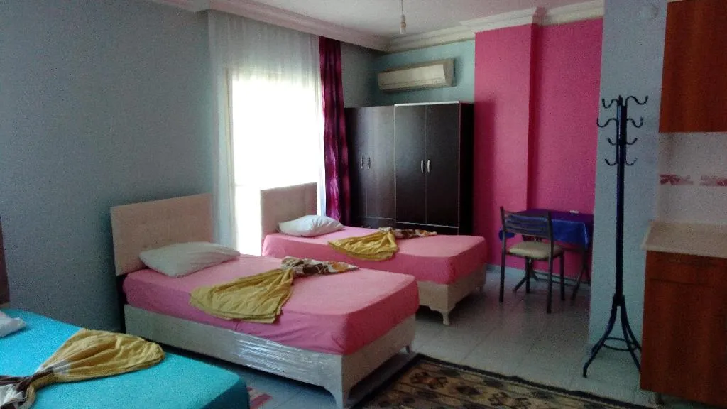 QUADRUPLE STANDARD Room, White Cat Sevgi Otel, Antalya