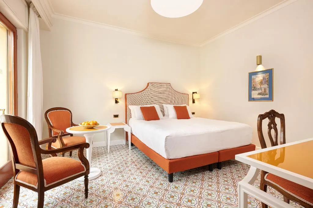 Double or Twin STANDARD Room, Grand Hotel De La Ville, Naples