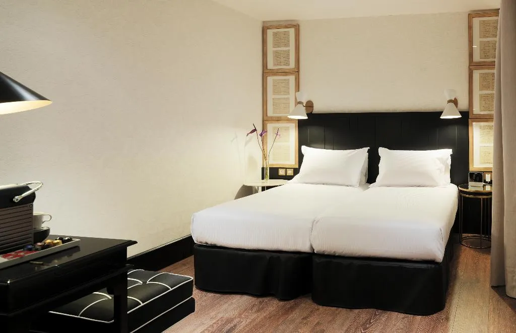 FAMILY ROOM STANDARD Room, H10 Catalunya Plaza-Boutique Hotel, Barcelona