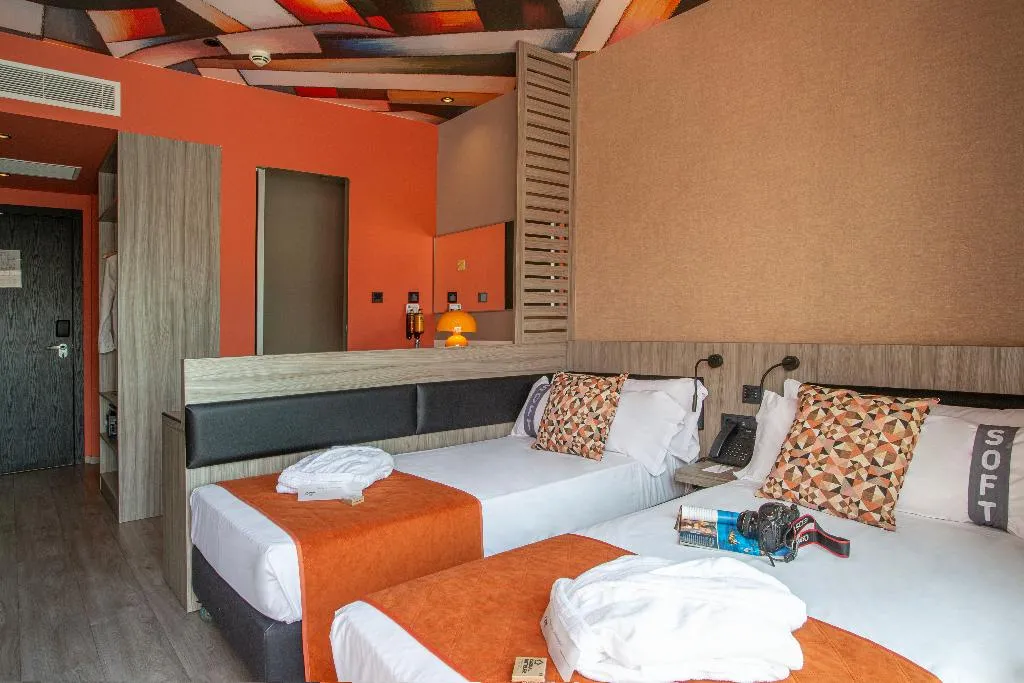 Double or Twin WITH BALCONY Room, Casual Kubic Athens, Athens