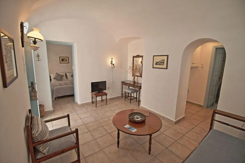 DOUBLE ONE BED Room, Aethrio Sunset Village, Santorini