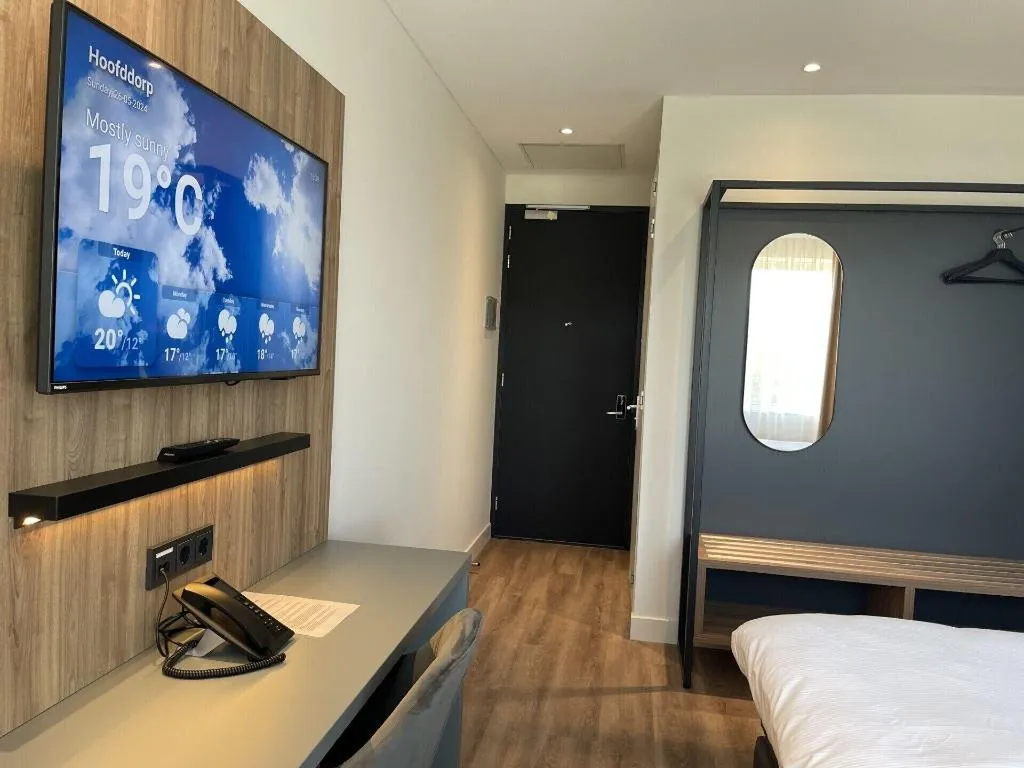 Room, OZO Hotels Antares Amsterdam Schiphol Airport, Amsterdam