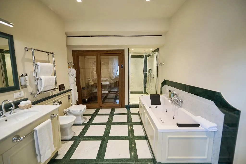 SUITE WITH JACUZZI Room, Palazzo Niccolini Al Duomo, Florence