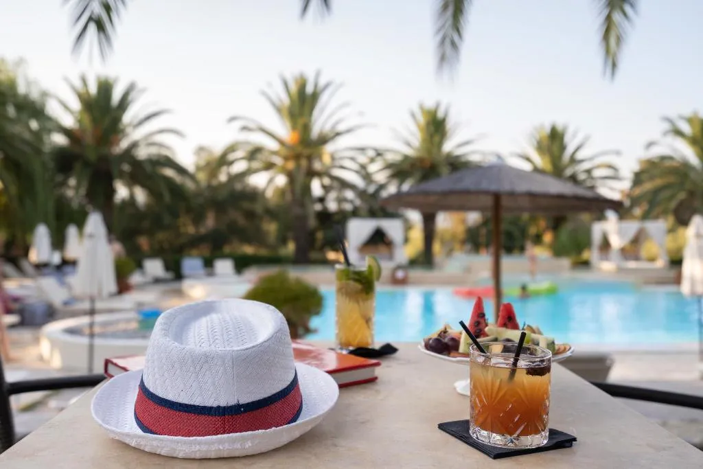 Pool, Art Hotel Debono, Corfu