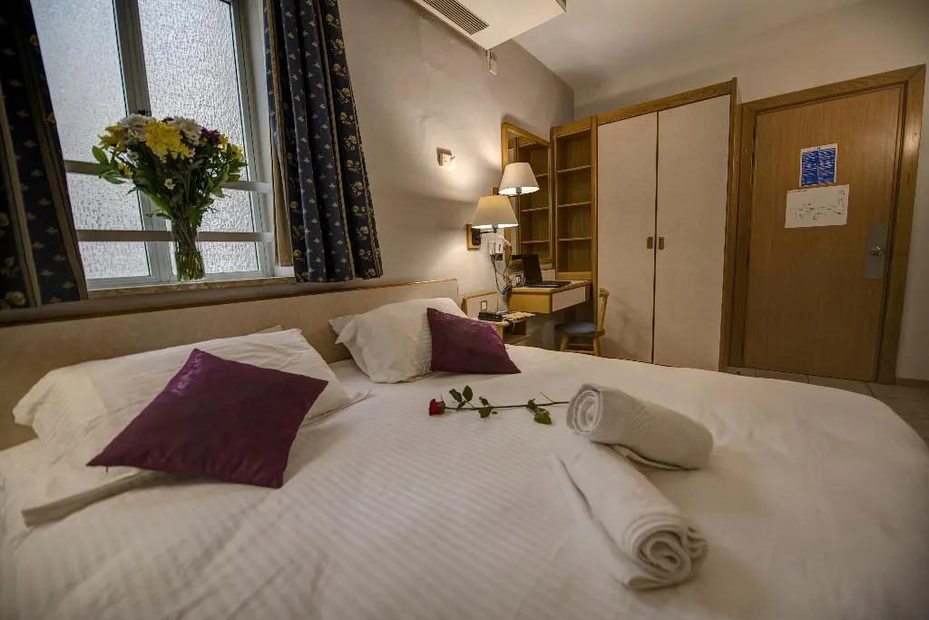 SINGLE STANDARD Room, Sliema Chalet Hotel, Malta