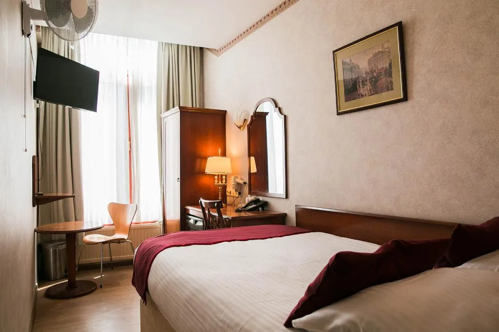 DOUBLE WITH SHARED BATHROOM Room, Atlanta, Amsterdam