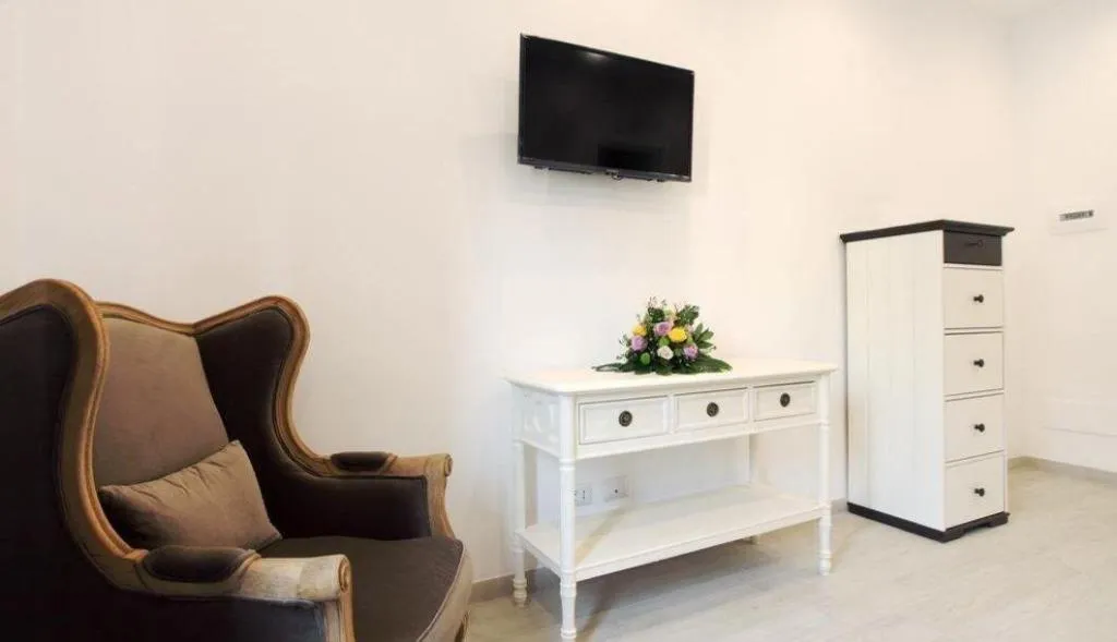 Room, Portamaggiore Room, Naples