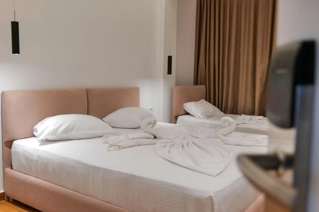 TRIPLE ONE BED Room, Havana, Southern Albania