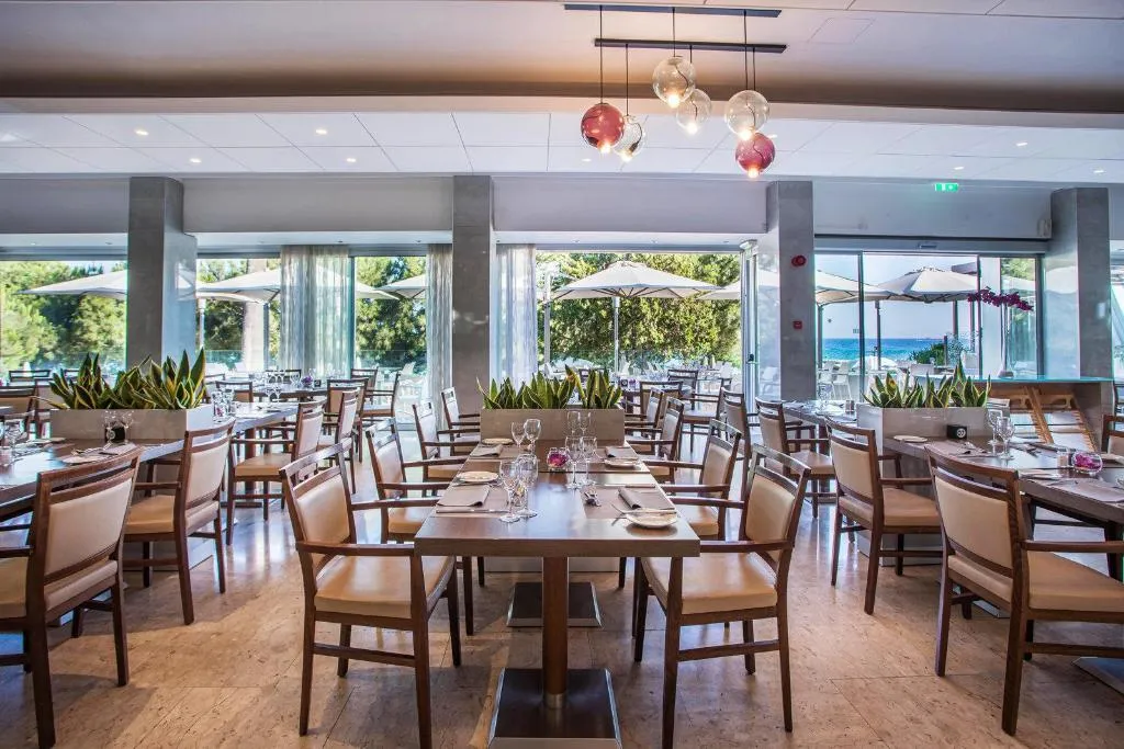 Restaurant, Crowne Plaza Limassol, Cyprus