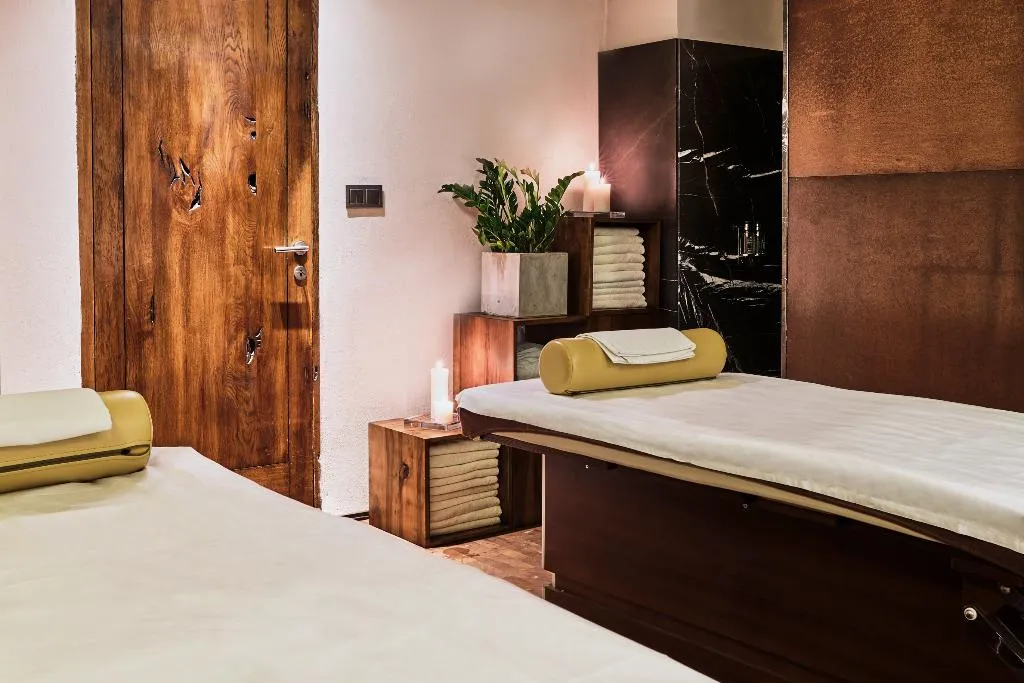 Sports and Entertainment, Hotel Stary, Krakow