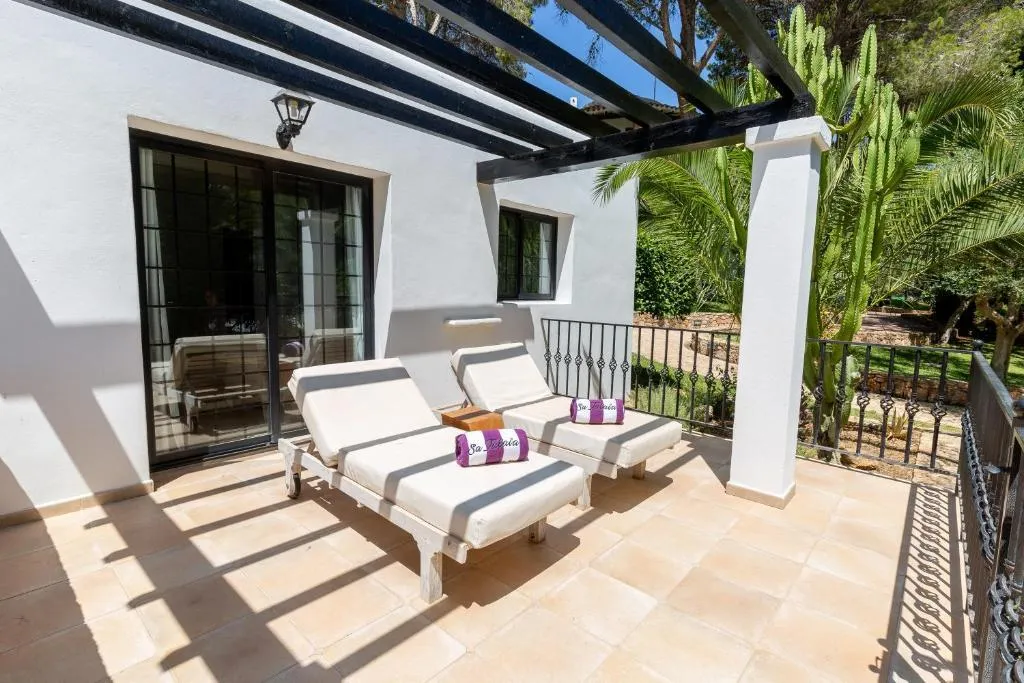 JUNIOR SUITE GARDEN VIEW Room, Agroturismo Sa Talaia Adults only, Ibiza