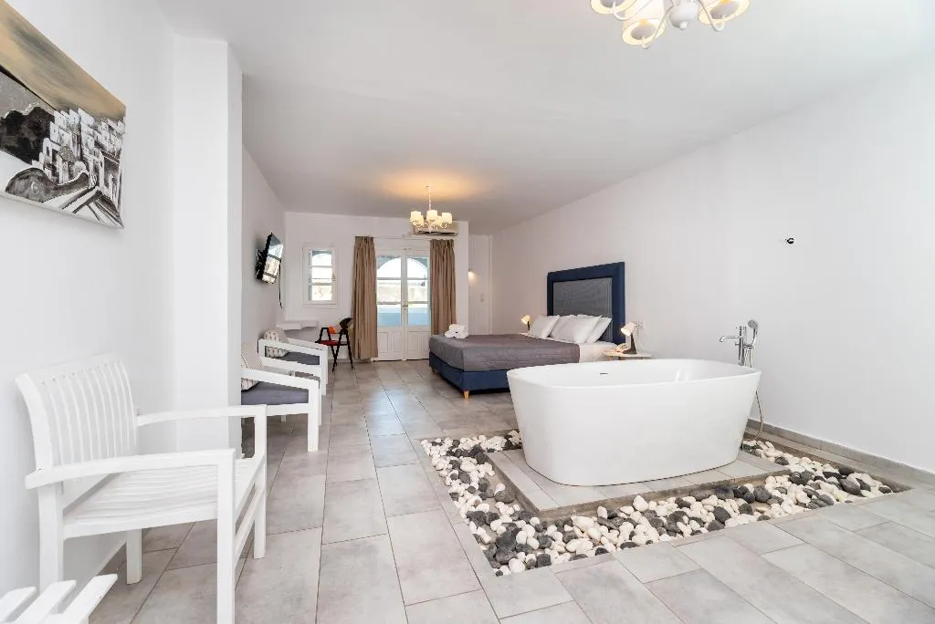 JUNIOR SUITE STANDARD Room, Maistros Village, Santorini