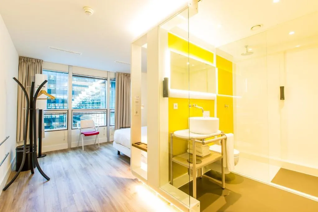 DOUBLE BASIC Room, Qbic Hotel Amsterdam Wtc, Amsterdam