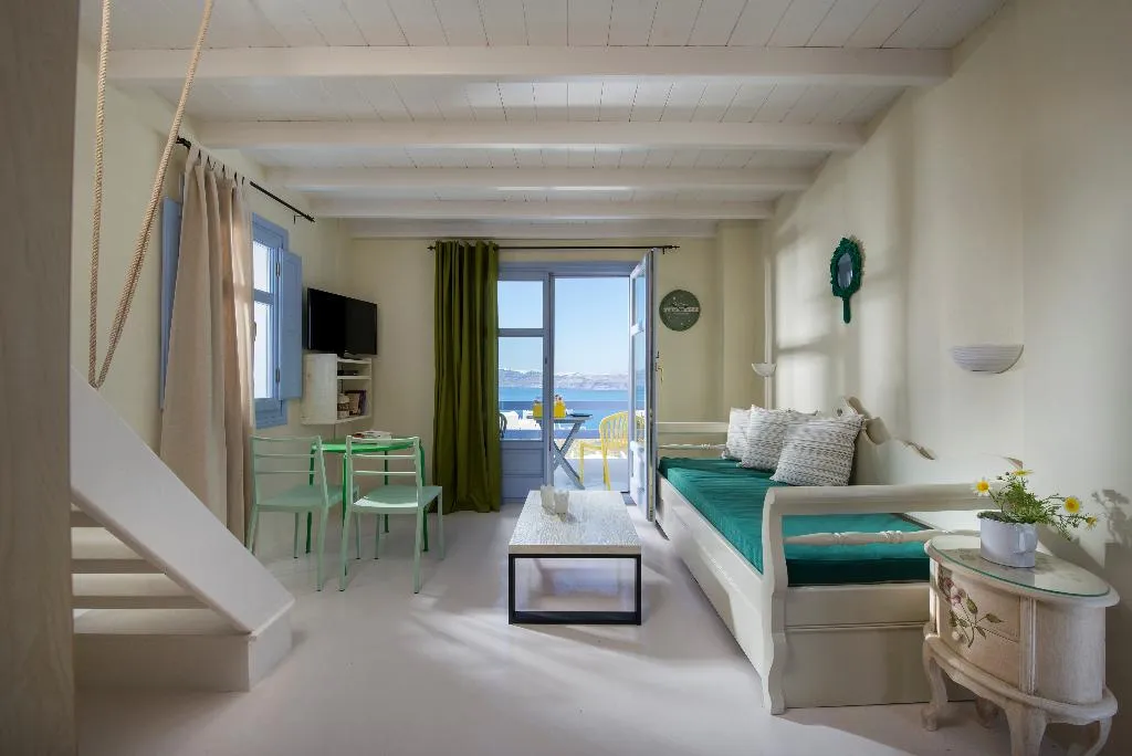 JUNIOR SUITE STANDARD Room, Earino Suites and Villas, Santorini