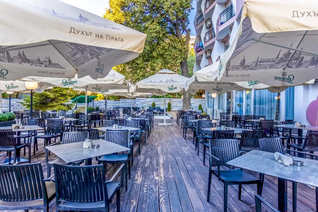 Restaurant, Prestige Deluxe Hotel Aquapark Club, Varna