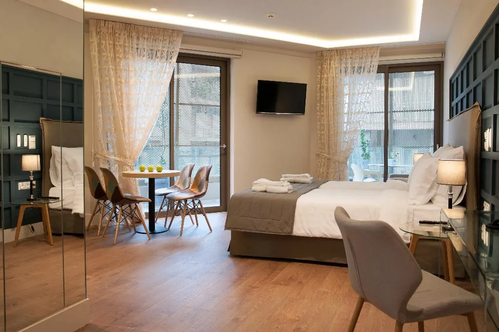 SINGLE LUXURY Room, Athens Platinum Rooms And Suites, Athens