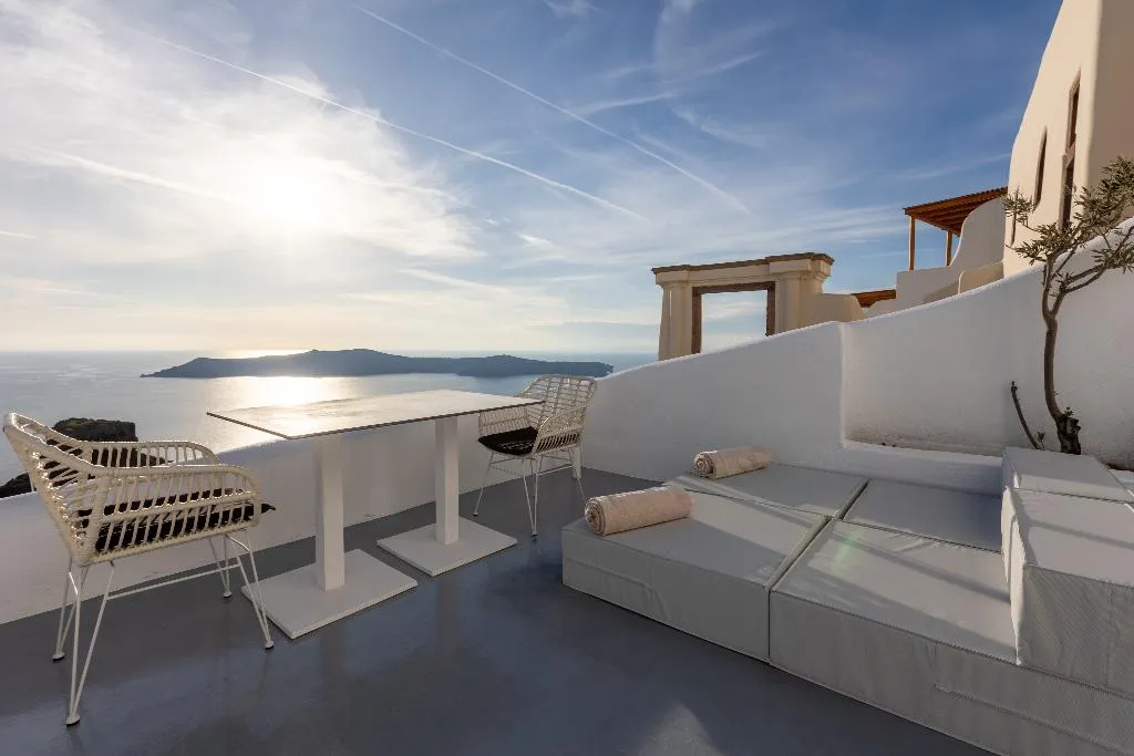 SUITE SUPERIOR Room, Heavens Edge by Mr and Mrs White, Santorini