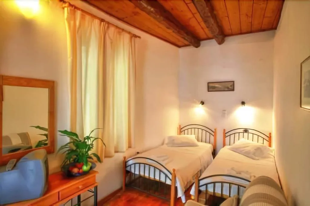 Room, Hera Studios, Crete