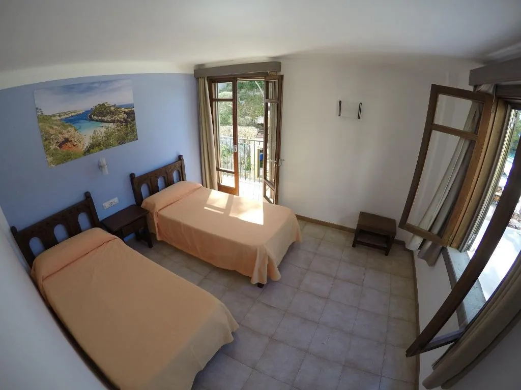 Room, Hostal Playa Cala Santanya, Majorca