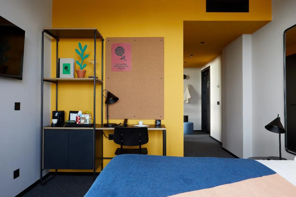 DOUBLE STANDARD Room, The Social Hub Barcelona Poblenou, Barcelona