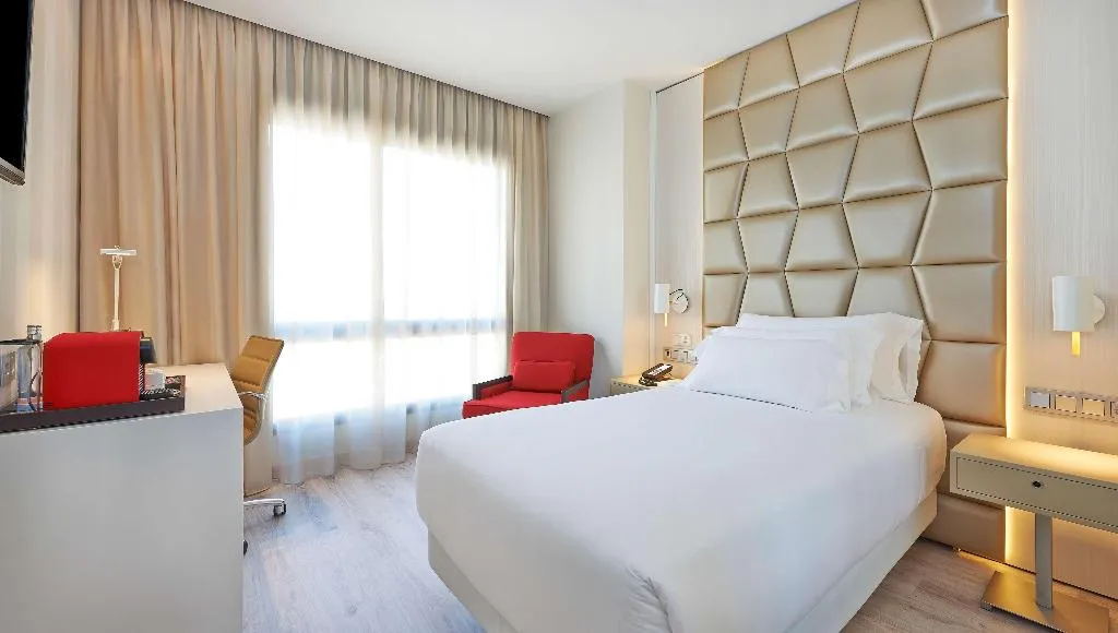 FAMILY ROOM CONNECTING ROOM Room, NH Collection Barcelona Podium, Barcelona